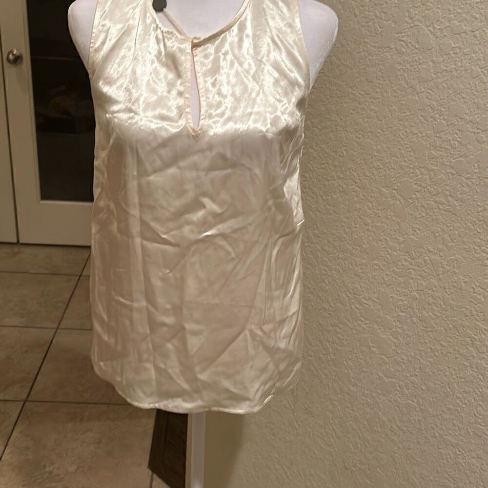 Twinset Women's S Sleeveless Satin Keyhole Blouse Ivory Cream Quiet Luxury New